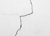 How to Fix Cracked Paint on Walls